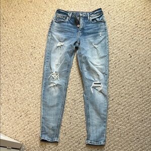 Women’s jeans. Size 2. Never worn!